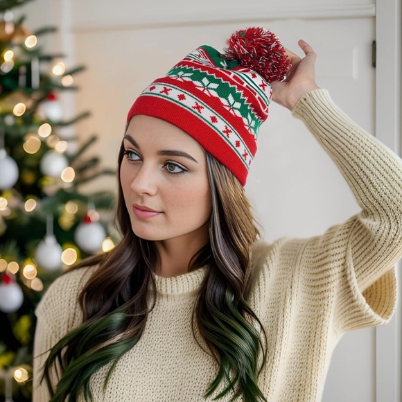 Fair isle womens beanie hat with pom pom - Picture 2 of 3